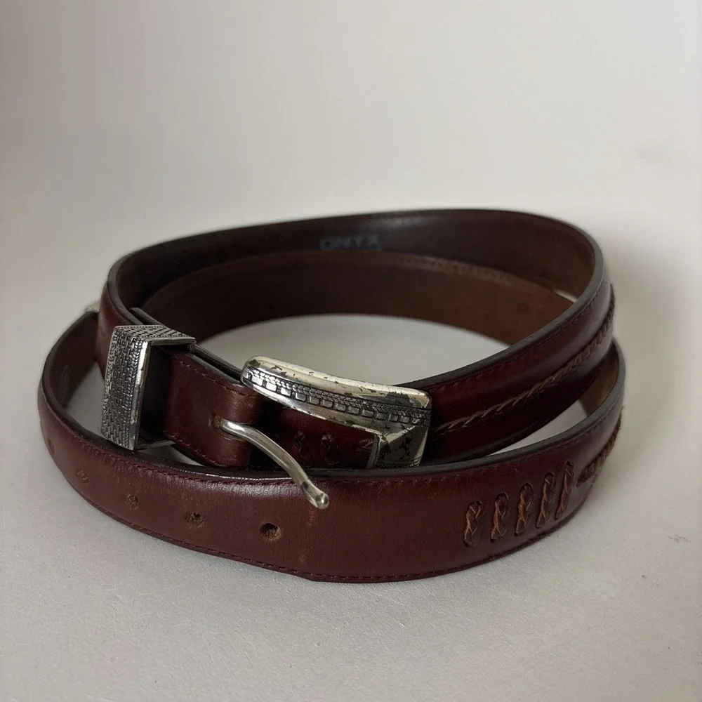 Onyx By Brighton Men's reddish brown leather belt size 42 vintage 1993
